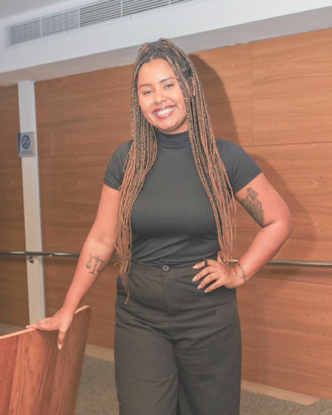 Dra. Leticia Barros - Advogada de Familia